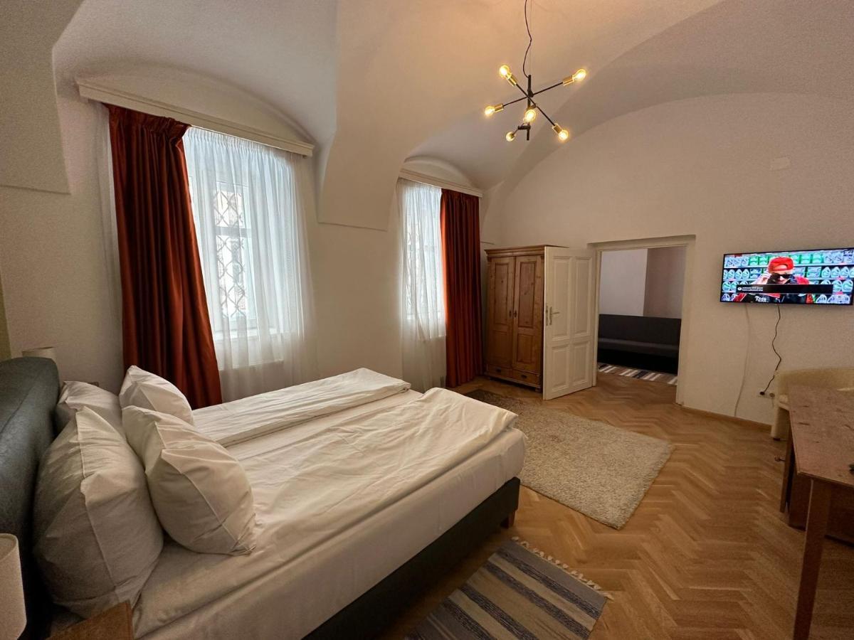Апартаменты Filek House Сибиу Экстерьер фото
